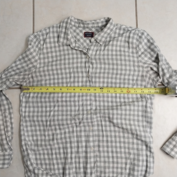 UNTUCKit Women's Flannel Gingham Button Up Shirt Sz 12 Gray White Soft Top - Picture 4 of 9